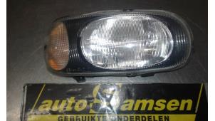 Used Headlight, right Suzuki Alto (RF410) 1.1 16V Price € 40,00 Margin scheme offered by Auto Samsen B.V.
