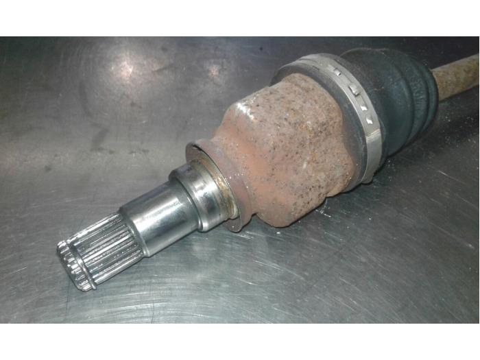 Front drive shaft, right from a Citroën C1 1.0 12V 2008