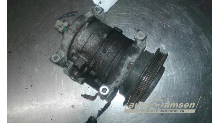Usagé Compresseur de clim Chrysler PT Cruiser 2.0 16V Prix € 75,00 Règlement à la marge proposé par Auto Samsen B.V.