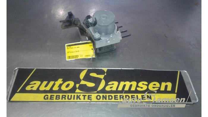 Gebrauchte ABS Pumpe Dacia Logan (LS) 1.6 Preis € 75,00 Margenregelung angeboten von Auto Samsen B.V.