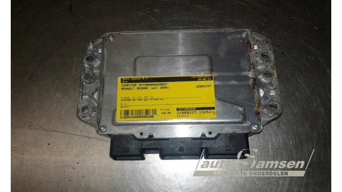 Used Engine management computer Renault Megane III Coupe (DZ) 1.4 16V TCe 130 Price € 150,00 Margin scheme offered by Auto Samsen B.V.