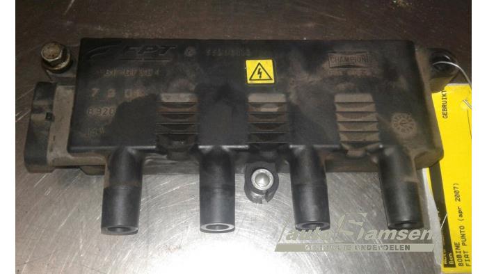 Gebrauchte Zündspule Fiat Grande Punto (199) 1.4 Preis € 40,00 Margenregelung angeboten von Auto Samsen B.V.