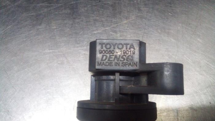 Pen ignition coil from a Peugeot 107 1.0 12V 2007