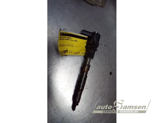 Gebrauchte Einspritzdüse (Diesel) Chrysler Voyager/Grand Voyager (RG/RS) 2.8 CRD 16V Autom. (Dodge Ram Van) Preis € 150,00 Margenregelung angeboten von Auto Samsen B.V.