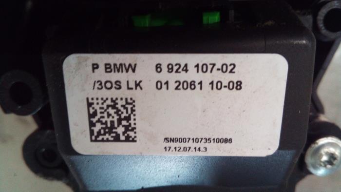 Interruptor combinado columna de dirección de un BMW 5 serie Touring (E61) 530d xDrive 24V 2008