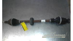 Usagé Cardan droit (transmission) Renault Twingo II (CN) 1.2 16V Prix € 40,00 Règlement à la marge proposé par Auto Samsen B.V.