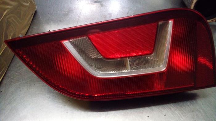 Taillight, right from a Volkswagen Up! (121) 1.0 12V 60 2012