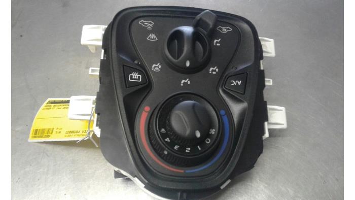 Heater control panel from a Citroën C1 1.0 Vti 68 12V 2015