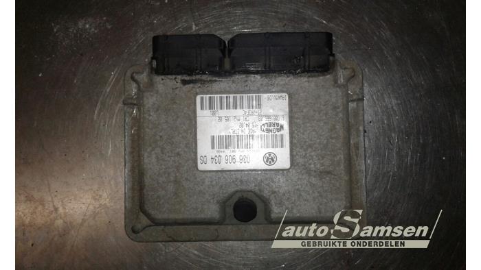 Used Engine management computer Seat Leon (1M1) 1.6 16V Price € 50,00 Margin scheme offered by Auto Samsen B.V.