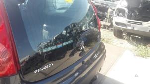 Gebrauchte Heckklappe Peugeot 107 1.0 12V Preis € 100,00 Margenregelung angeboten von Auto Samsen B.V.