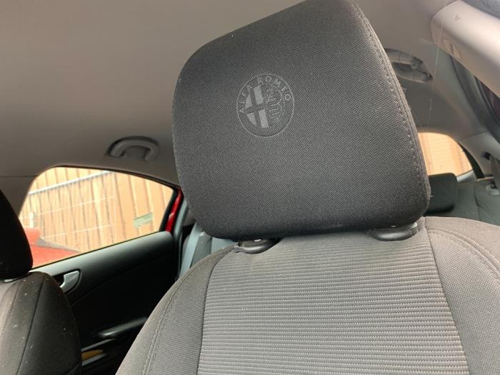 Set of upholstery (complete) from a Alfa Romeo Giulietta (940) 1.4 TB 16V 2011