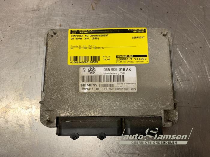 Used Engine management computer Volkswagen Bora (1J2) 1.6 Price € 50,00 Margin scheme offered by Auto Samsen B.V.
