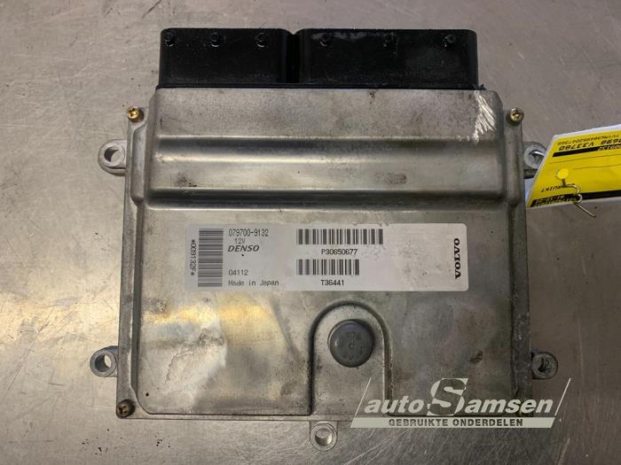 Used Engine management computer Volvo V50 (MW) 2.4i 20V Price € 75,00 Margin scheme offered by Auto Samsen B.V.