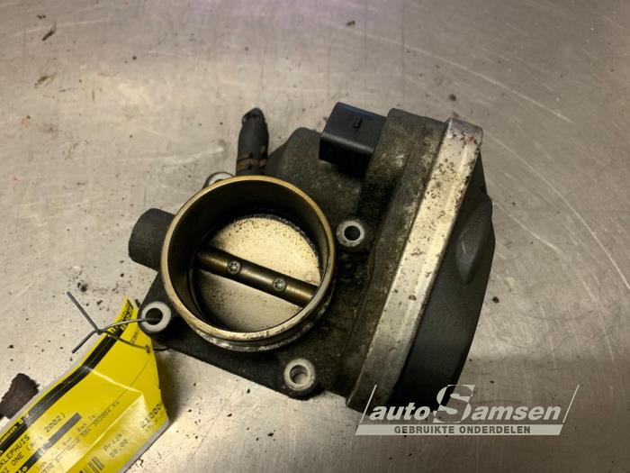 Gebrauchte Drosselklappengehäuse BMW Mini (R50/53) 1.6 16V Cooper Preis € 40,00 Margenregelung angeboten von Auto Samsen B.V.