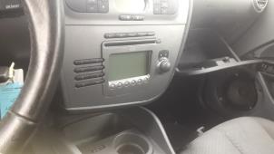 Gebrauchte Radio CD Spieler Seat Leon (1P1) 1.6 Preis € 100,00 Margenregelung angeboten von Auto Samsen B.V.