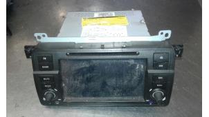 Used Radio CD player BMW 3 serie Touring (E46/3) 320i 24V Price € 125,00 Margin scheme offered by Auto Samsen B.V.