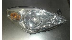Used Headlight, right Suzuki Splash 1.2 VVT 16V Price € 60,00 Margin scheme offered by Auto Samsen B.V.