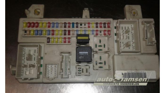 bo-te-fusibles-ford-focus-c-max-1-6-16v-3p48426031202-ford