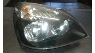 Used Headlight, right Renault Clio II (BB/CB) 1.2 Price € 50,00 Margin scheme offered by Auto Samsen B.V.