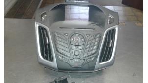 Used Radio Ford Focus 3 Wagon 1.6 TDCi ECOnetic Price € 175,00 Margin scheme offered by Auto Samsen B.V.