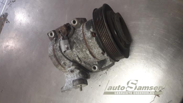 Usagé Pompe clim Toyota Avensis (T22) 1.8 16V VVT-i Prix € 75,00 Règlement à la marge proposé par Auto Samsen B.V.
