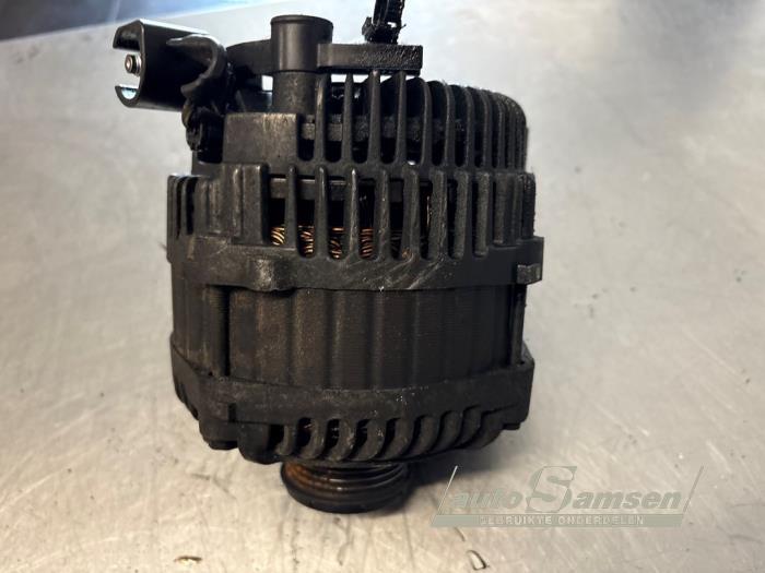 Dynamo van een Citroën C4 Grand Picasso (UA) 2.0 HDiF 16V 135 2006