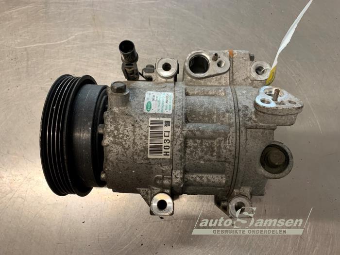 Usagé Pompe clim Hyundai i30 Crosswagon (WWH) 1.6 CRDi 16V VGT HP Prix € 100,00 Règlement à la marge proposé par Auto Samsen B.V.