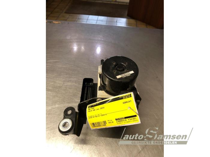 Usagé Bloc ABS Volvo V60 I (FW/GW) 1.6 DRIVe Prix € 250,00 Règlement à la marge proposé par Auto Samsen B.V.
