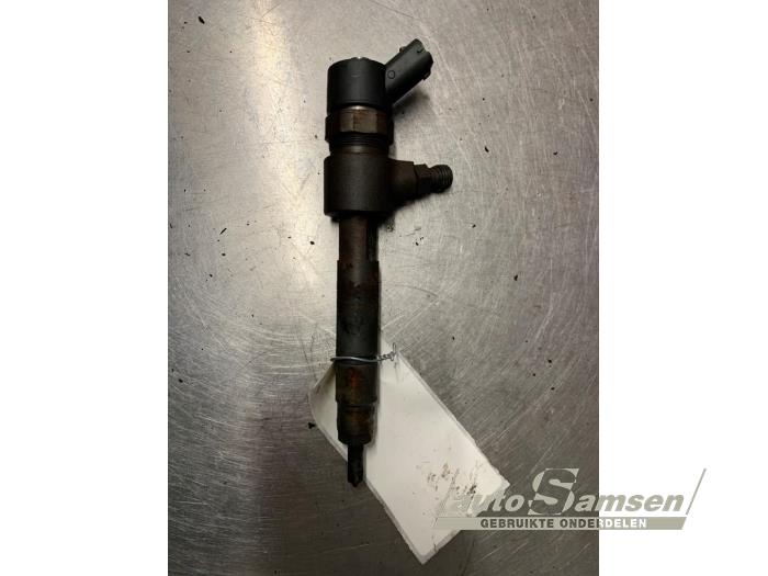 Usagé Injecteurs Fiat Doblo Cargo (223) 1.9 JTD Prix € 100,00 Règlement à la marge proposé par Auto Samsen B.V.