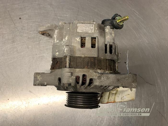 Begagnade Dynamo Nissan Almera Tino (V10M) 2.0 16V CVT Pris € 50,00 Marginaltabell erbjuds av Auto Samsen B.V.
