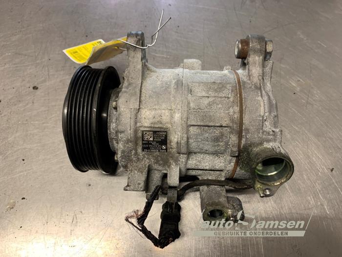 Usagé Pompe clim BMW 3 serie Gran Turismo (F34) 330d xDrive 3.0 24V Prix € 100,00 Règlement à la marge proposé par Auto Samsen B.V.