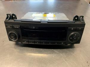 Used Radio CD player Mercedes A (W169) 2.0 A-160 CDI 16V 5-Drs. Price € 100,00 Margin scheme offered by Auto Samsen B.V.