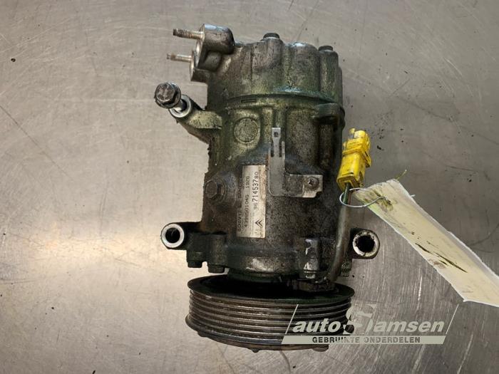 Usagé Compresseur de clim Peugeot 206+ (2L/M) 1.4 XS Prix € 50,00 Règlement à la marge proposé par Auto Samsen B.V.