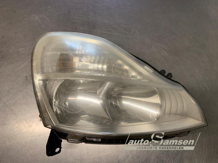 Używane Reflektor prawy Renault Modus/Grand Modus (JP) 1.2 16V TCE 100 Cena € 50,00 Procedura marży oferowane przez Auto Samsen B.V.