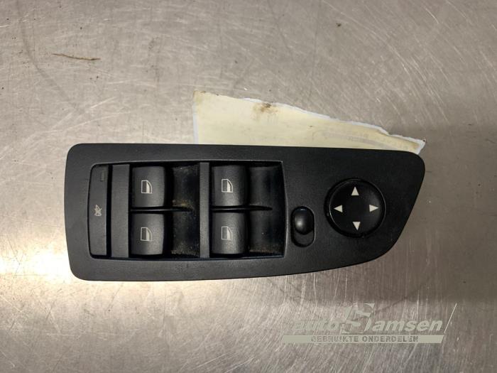 Usados Interruptor de ventanilla eléctrica BMW 1 serie (E87/87N) 118d 16V Precio € 45,00 Norma de margen ofrecido por Auto Samsen B.V.