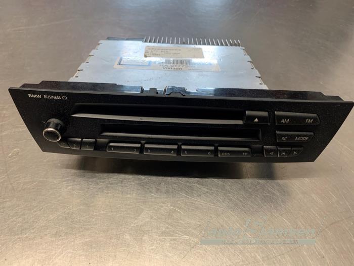 Begagnade Radio BMW 1 serie (E87/87N) 118d 16V Pris € 75,00 Marginaltabell erbjuds av Auto Samsen B.V.