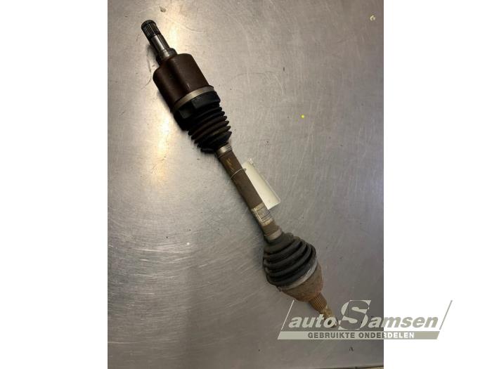 Gebrauchte Antriebswelle links vorne Ford C-Max (DXA) 1.6 TDCi 16V Preis € 75,00 Margenregelung angeboten von Auto Samsen B.V.