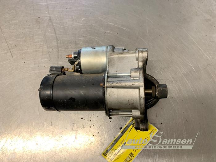 Gebrauchte Anlasser Peugeot 206 (2A/C/H/J/S) 1.4 XR,XS,XT,Gentry Preis € 40,00 Margenregelung angeboten von Auto Samsen B.V.