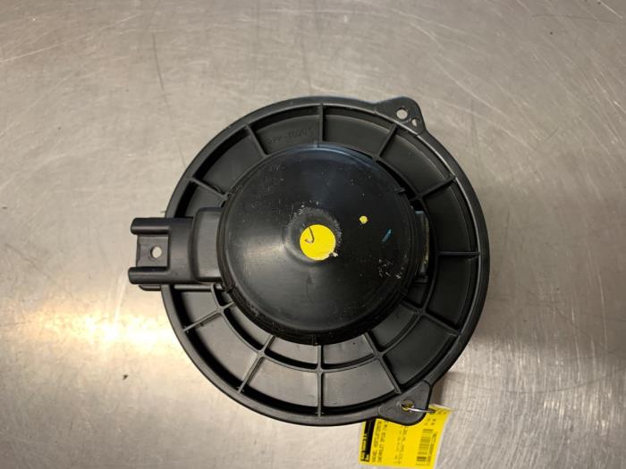 Heating and ventilation fan motor from a Chevrolet Epica 2.5 24V 2007