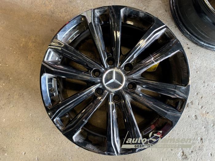 Używane Obrecz Adria Supersonic Cena € 200,00 Procedura marży oferowane przez Auto Samsen B.V.