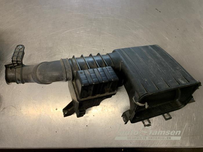 Gebrauchte Luftfiltergehäuse Suzuki Swift (ZA/ZC/ZD1/2/3/9) 1.3 VVT 16V Preis € 40,00 Margenregelung angeboten von Auto Samsen B.V.