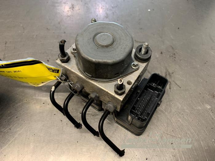 Begagnade ABS-pump Fiat Panda (312) 0.9 TwinAir Turbo 80 Pris € 75,00 Marginaltabell erbjuds av Auto Samsen B.V.