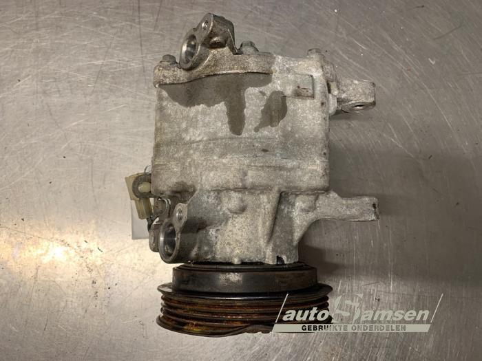 Usagé Pompe clim Daihatsu YRV (M2) 1.3 16V DVVT Prix € 60,00 Règlement à la marge proposé par Auto Samsen B.V.
