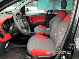 Begagnade Klädsel, uppsättning (komplett) Fiat Panda/Pandina (312) 0.9 TwinAir Turbo 80 Pris på förfrågan erbjuds av Auto Samsen B.V.