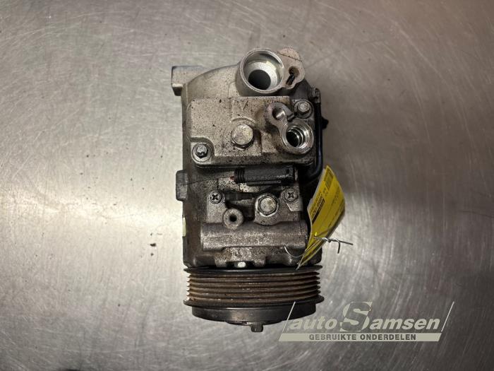 Usagé Pompe clim Mercedes E (W211) 3.0 E-280 V6 24V Prix € 100,00 Règlement à la marge proposé par Auto Samsen B.V.