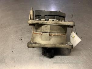 Dynamo van een Volkswagen Polo III (6N2) 1.4 2000