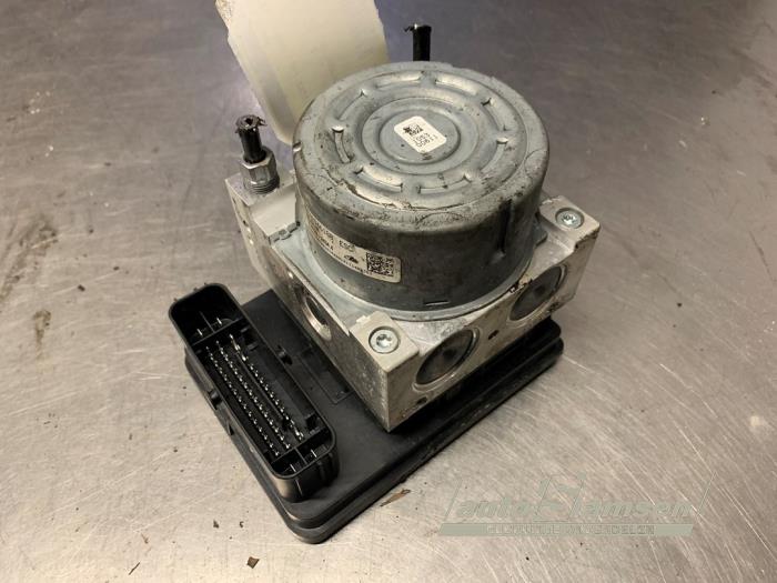 Usagé Pompe ABS Opel Corsa F (UB/UH/UP) 1.2 Turbo 12V 100 Prix € 185,00 Règlement à la marge proposé par Auto Samsen B.V.