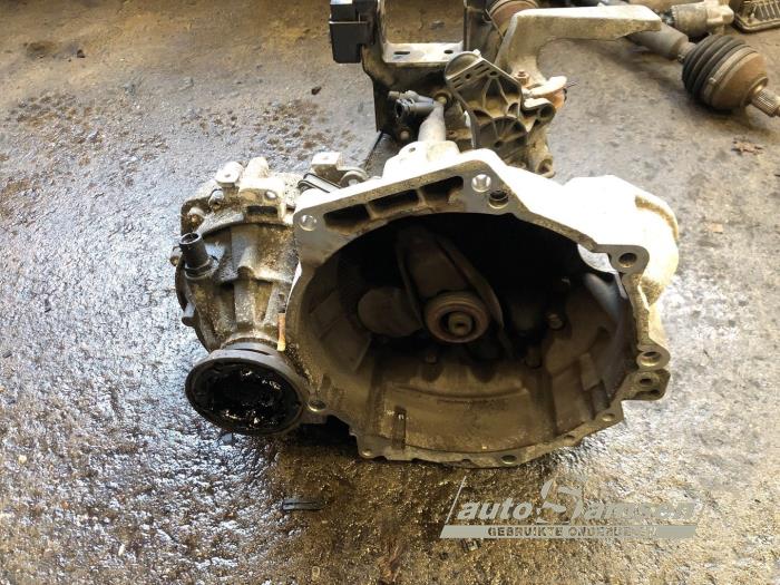 Used Gearbox Seat Ibiza IV SC (6J1) 1.6 TDI 105 Price € 250,00 Margin scheme offered by Auto Samsen B.V.
