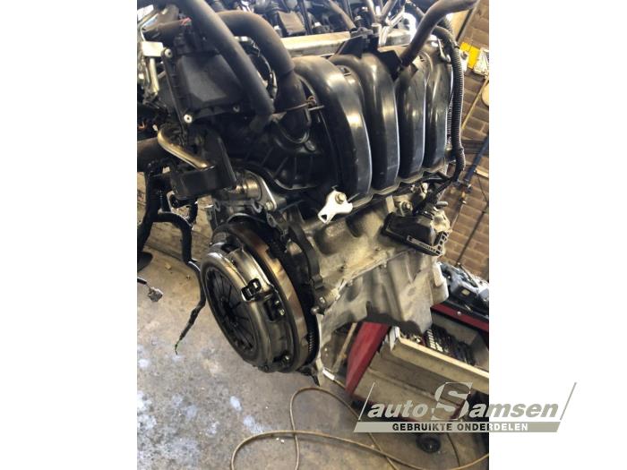 Engine from a Toyota Urban Cruiser 1.33 Dual VVT-I 16V 2WD 2010