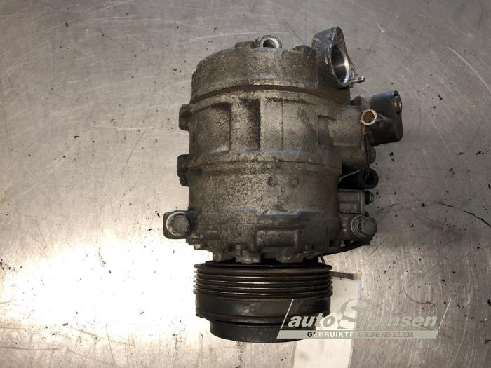 Usagé Compresseur de clim BMW 5 serie Touring (E39) 523i 24V Prix € 75,00 Règlement à la marge proposé par Auto Samsen B.V.